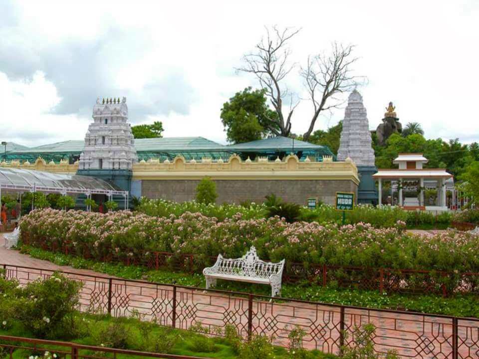 Gnana Saraswati Temple