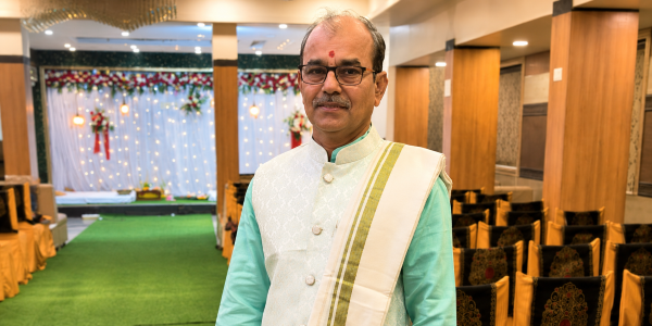 Pandit Ravindra Kannav