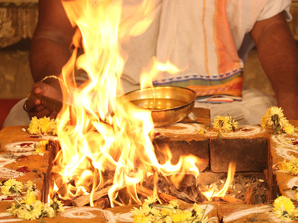 Saraswati Pushkaralu Kaleshwaram - Putrakameshti Homam