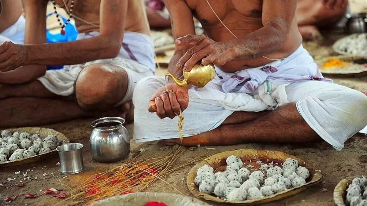 Porbandar-Pind Daan And Tarpan Puja