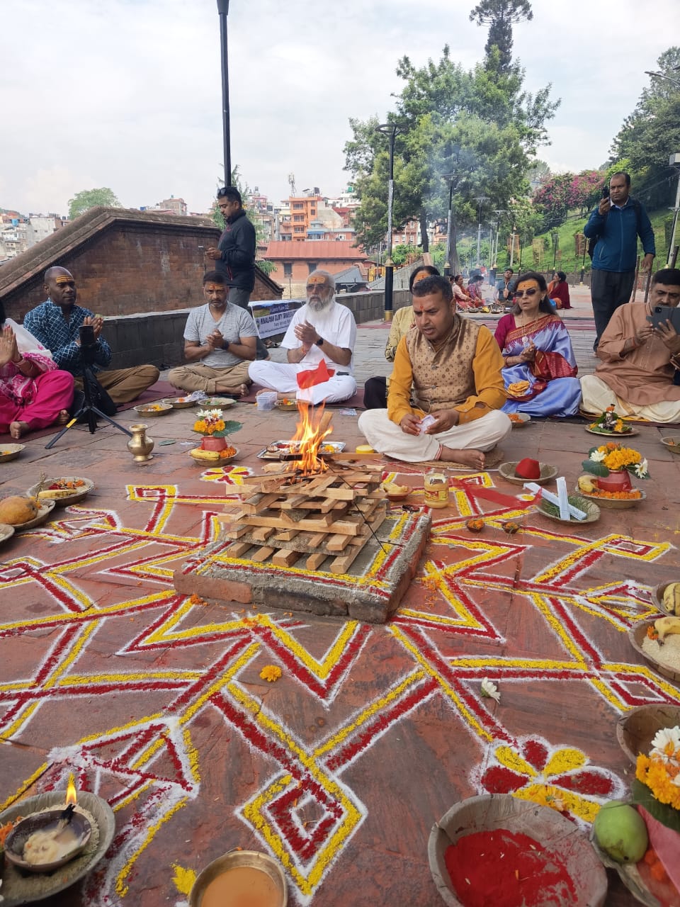 Pashupatinath - Laghu Rudrabhishek with 11 Brahmin and Hawan