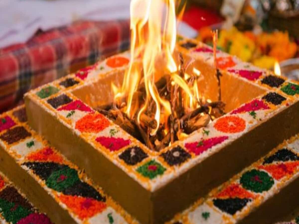 Maa Baglamukhi (Kangra) - Tantrik Havan