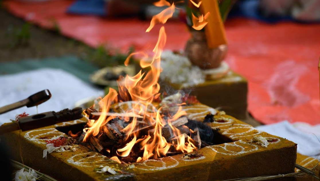 Maa Baglamukhi (Kangra) - Sampurna Hawan