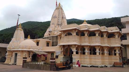 Shri Radha Damodarji Temple Junagadh