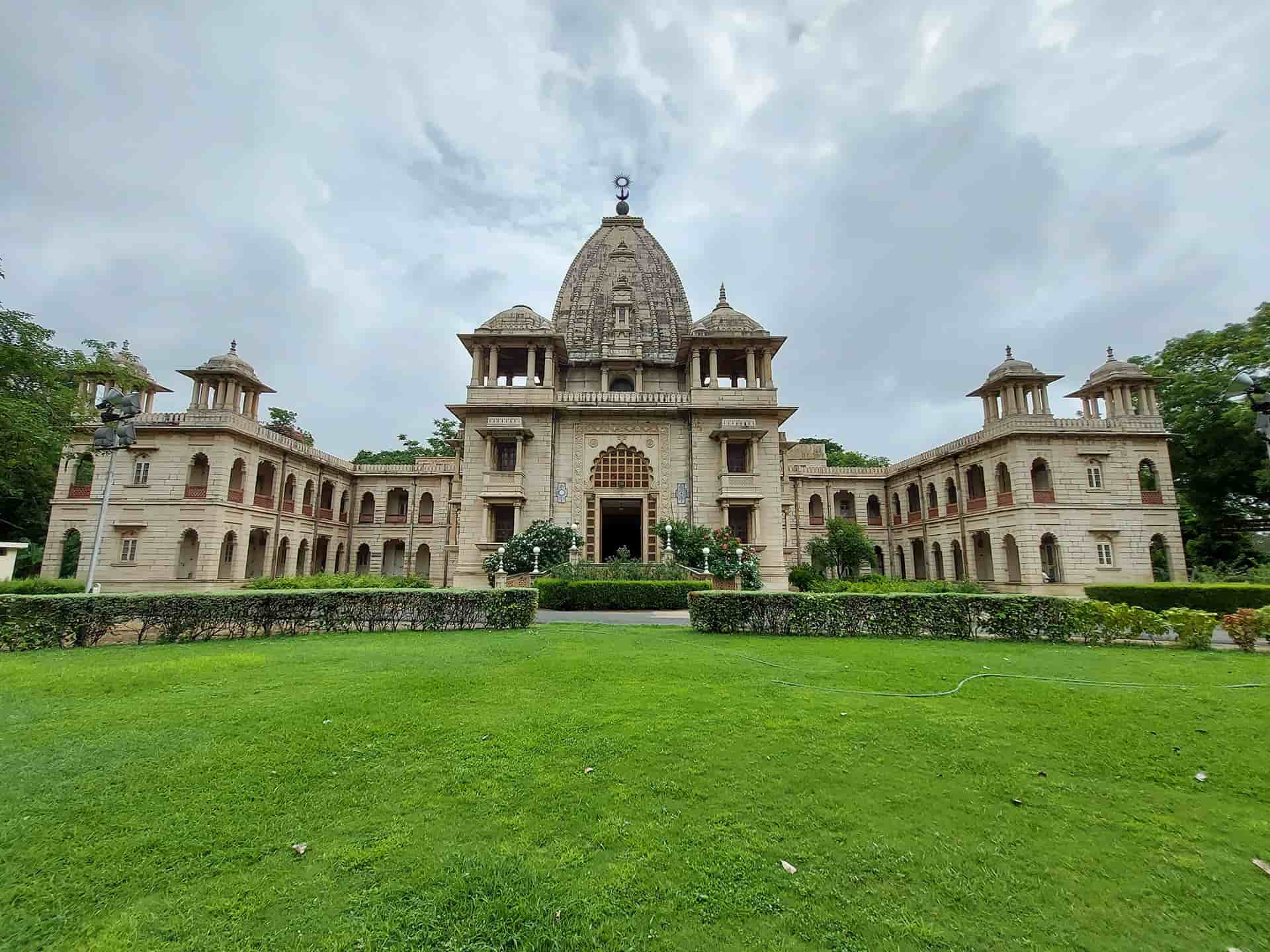 Kirti  Mandir