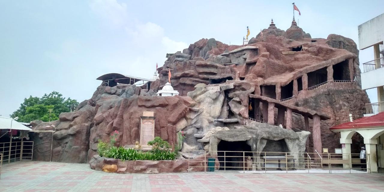 Shri Maa Vaishnodevi Temple - Ahmedabad