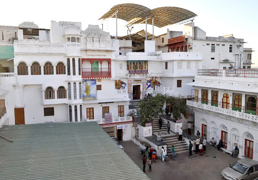 Shri Dwarkadhish Temple