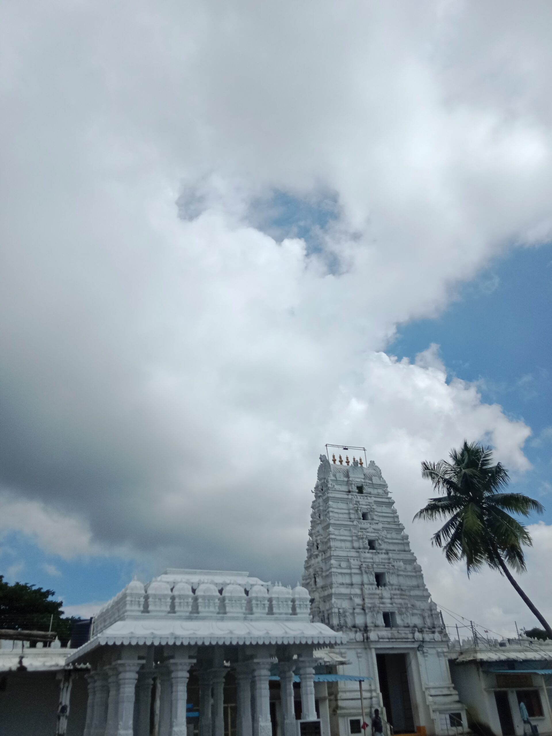 Vijayanagara era Shri Veerabhadra Swamy Temple