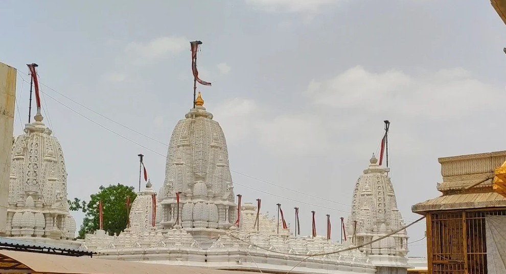 Mahudi Tirth