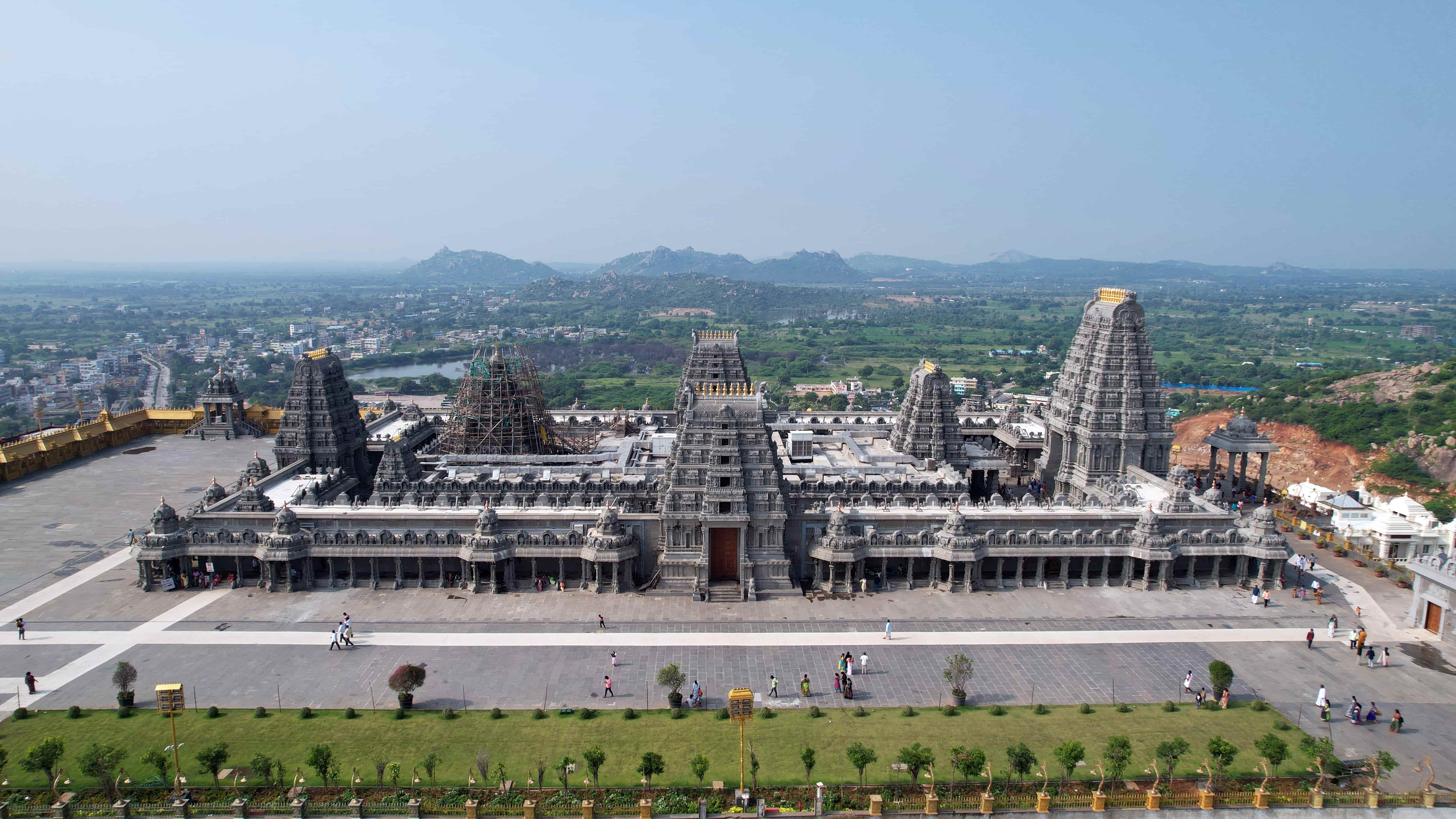 Sri Lakshmi Narasimha Swamy Temple Yadargirigutta