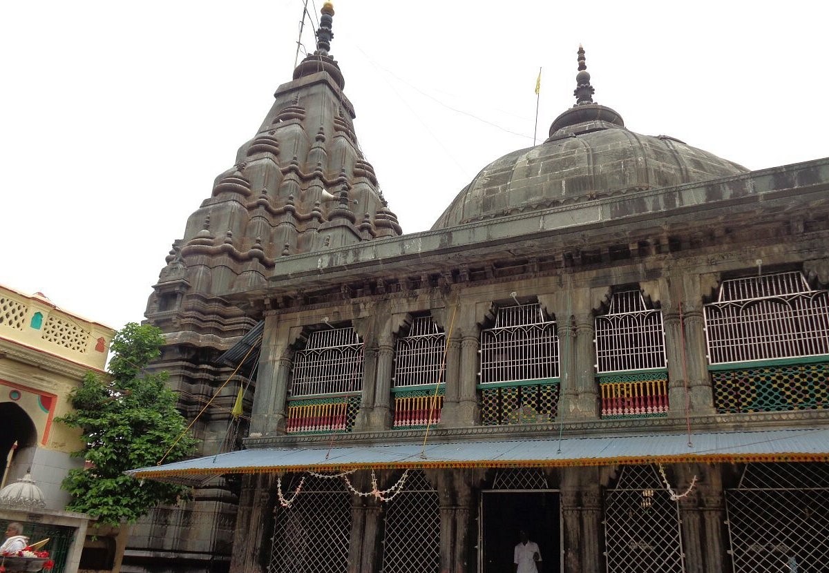 Vishnupad Temple