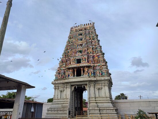 Sri Panchalinga Nageshwara Temple