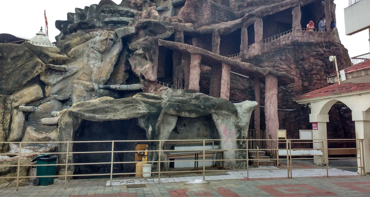 Shri Maa Vaishnodevi Temple - Ahmedabad