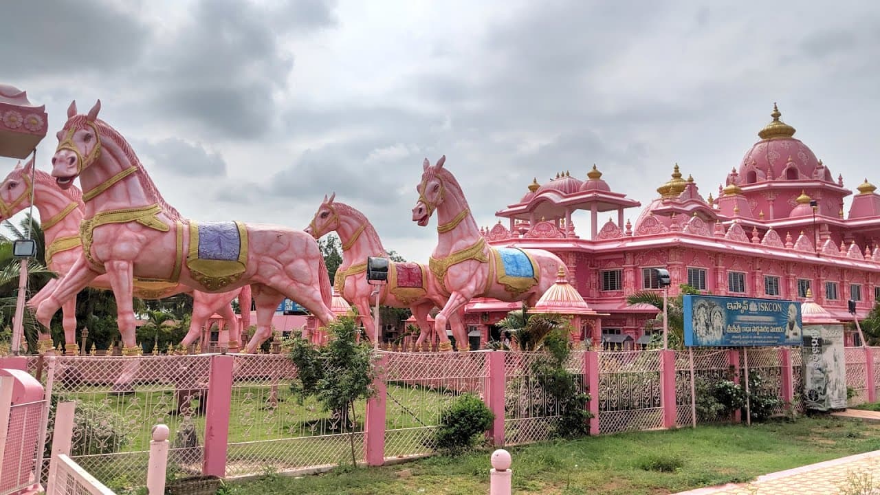 Shri Shri Radha Parthasarathi Temple