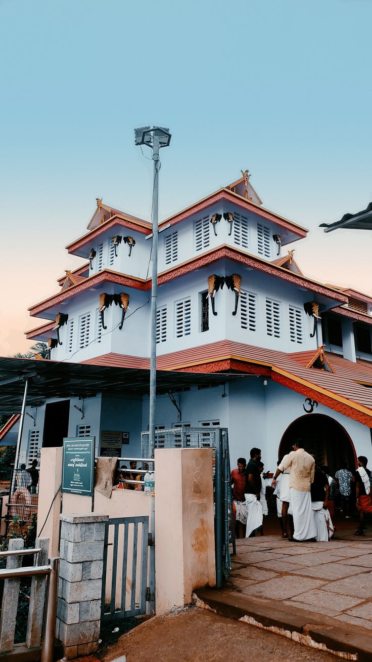 Parassinikadavu Sri Muthappan Temple
