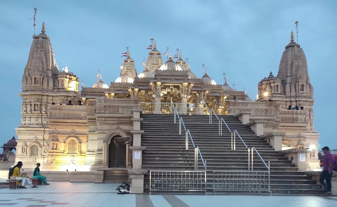 BAPS Shri Swaminarayan Mandir - Bhasa