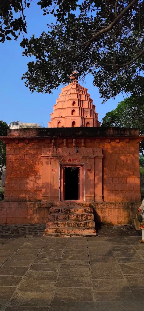 Shree Swami Shamarth Rajeraya Math - Akkalkot