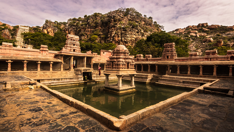 Sri Yaganti Uma Maheswara Temple - Yaganti