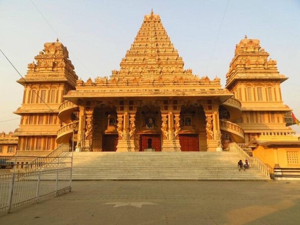 Chhatarpur temple