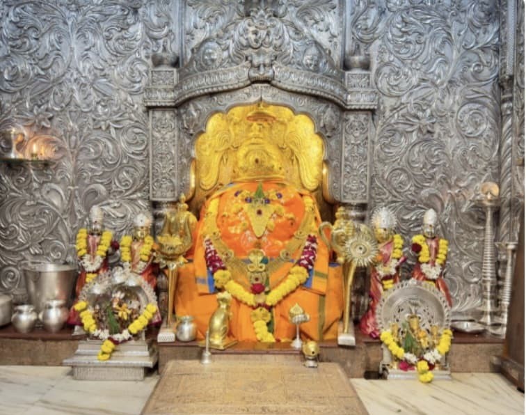 श्री क्षेत्र रंजनगांव महागणपति दिव्य श्रृंगार दर्शन
