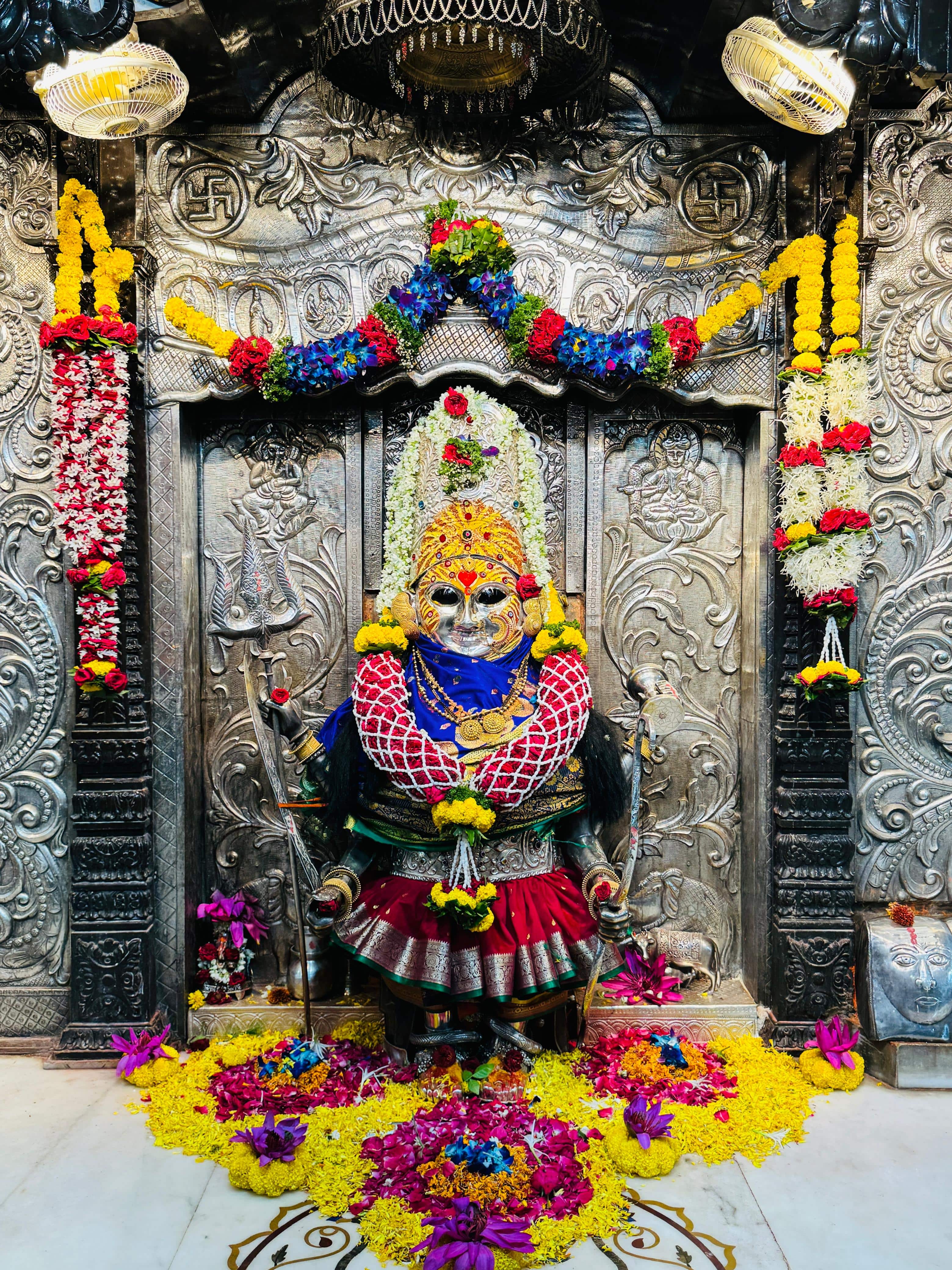श्री महालक्ष्मी जगदम्बा माता कोराडी पावन दर्शन
