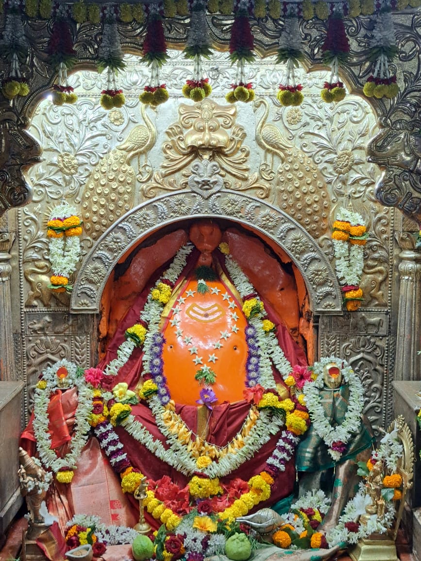 मयूरेश्वर गणपति जी के दर्शन