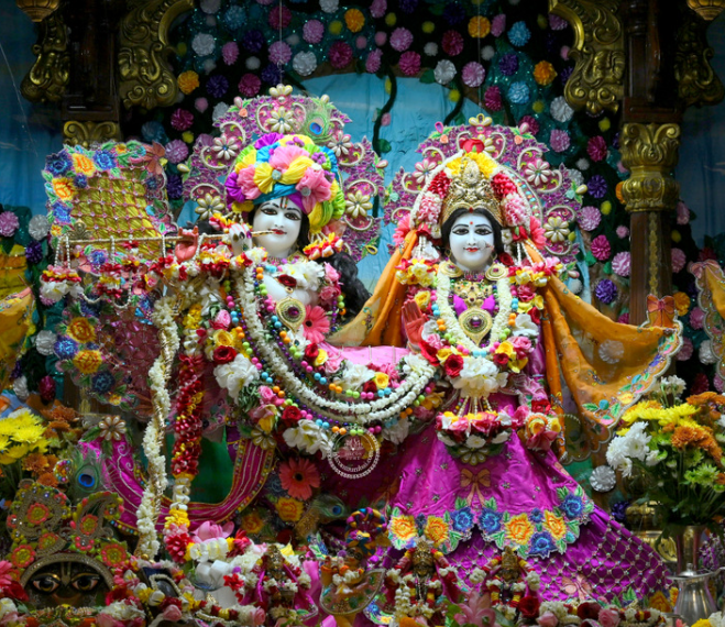 इस्कॉन जुहू मंगला दर्शन