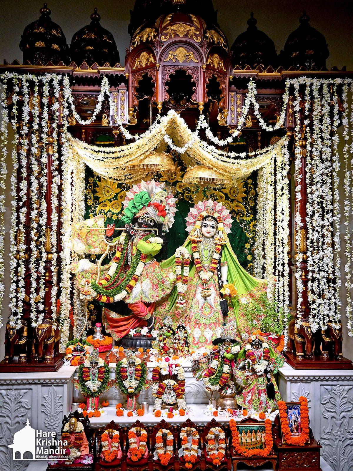 राधे कृष्ण