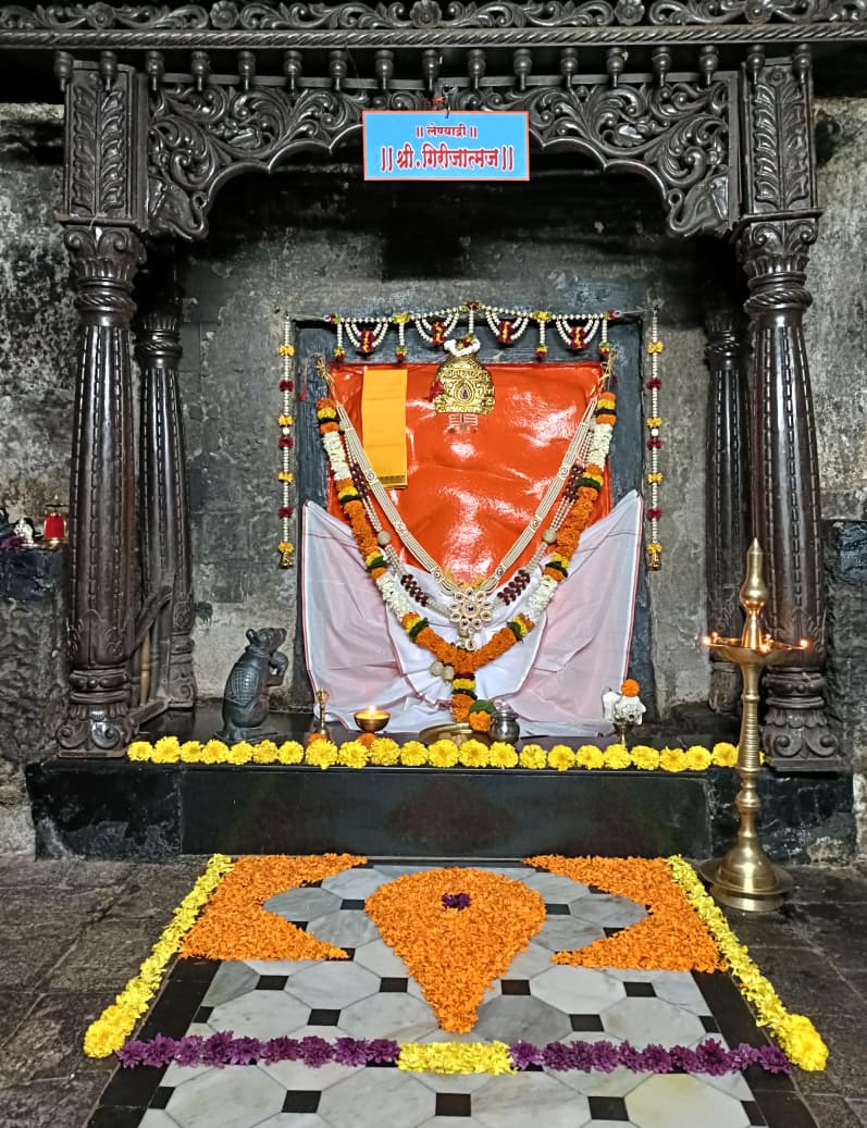 लेन्यांद्री श्री गणेश नित्य दर्शन