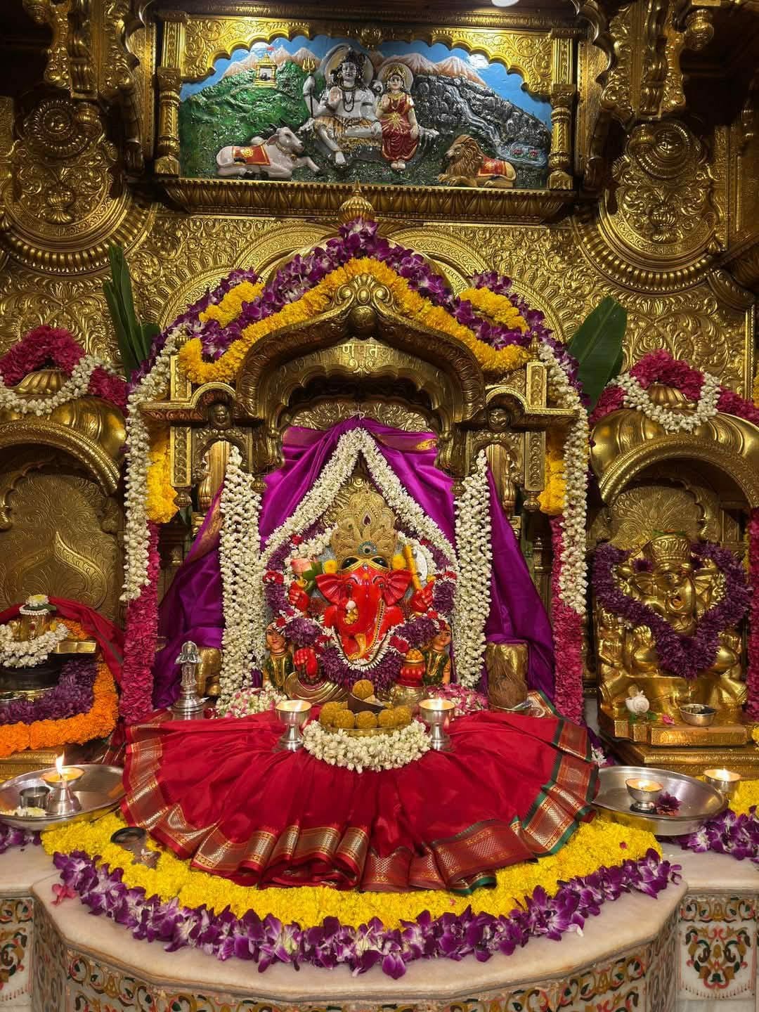 श्री सिद्धिविनायक गणेश जी मंदिर मुम्बई प्रातः दर्शन