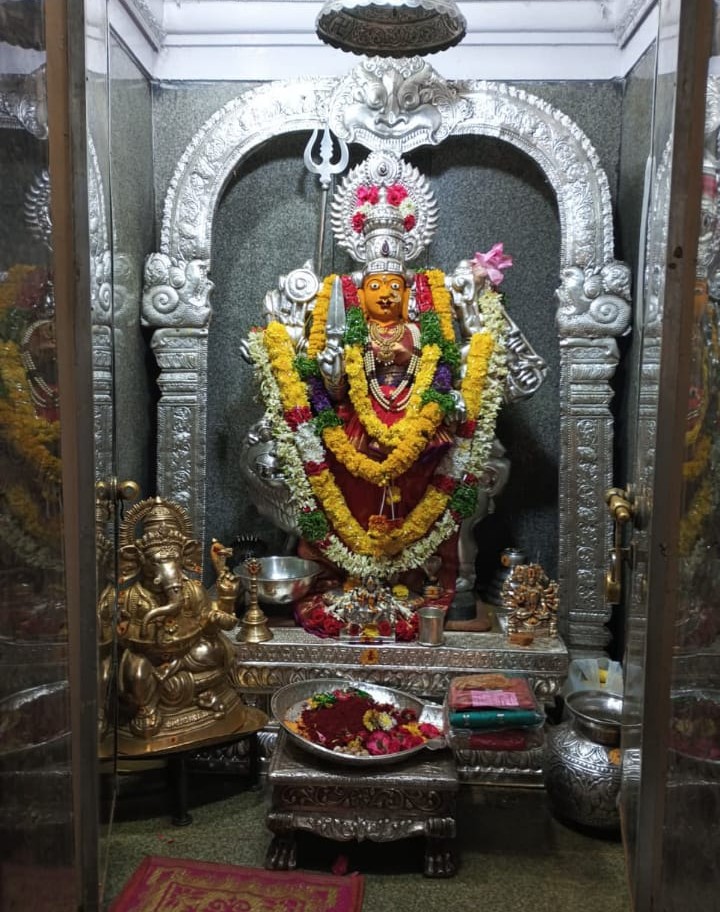 श्री स्वर्ण दुर्गा नित्य श्रृंगार पावन दर्शन
