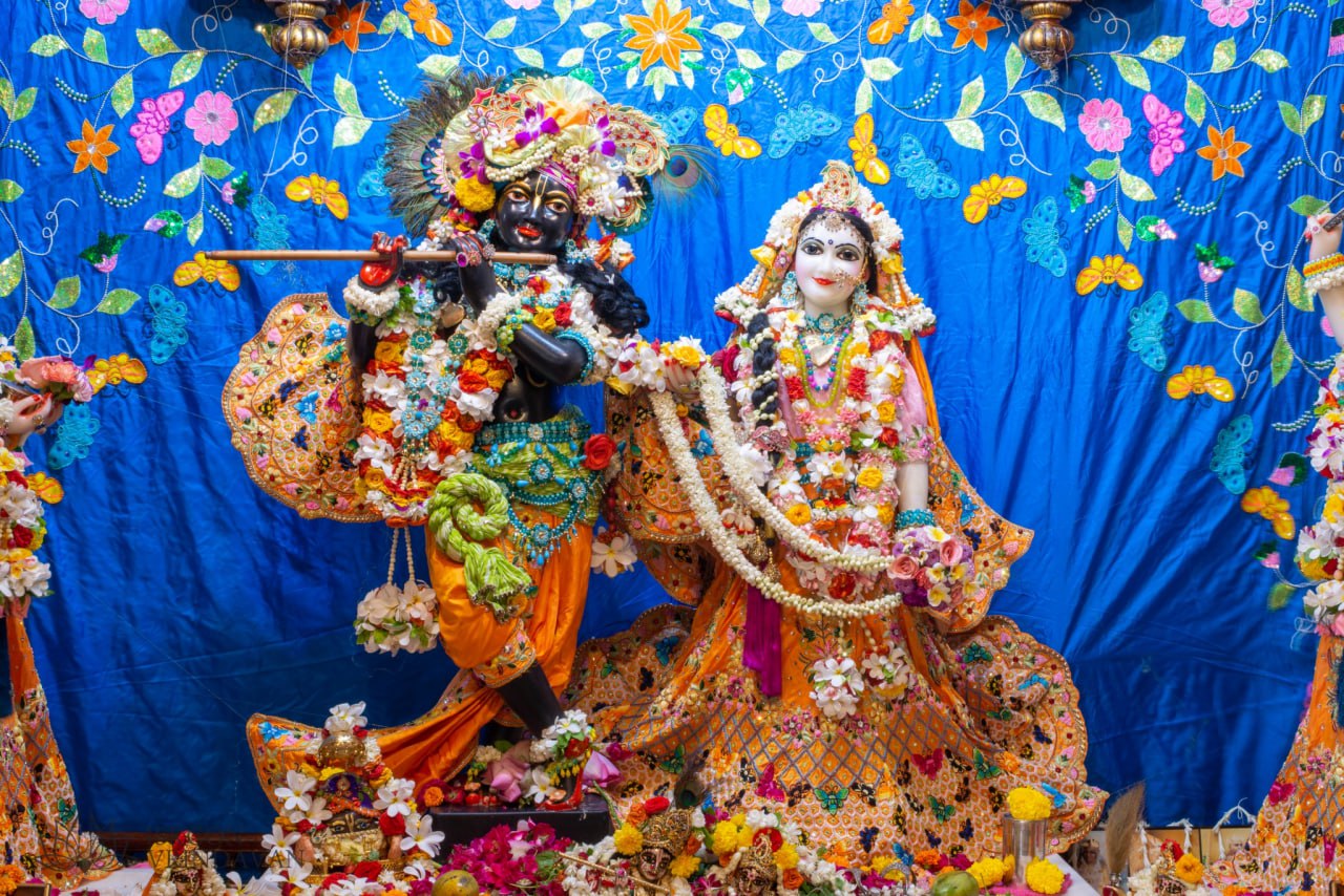 राधे कृष्ण
