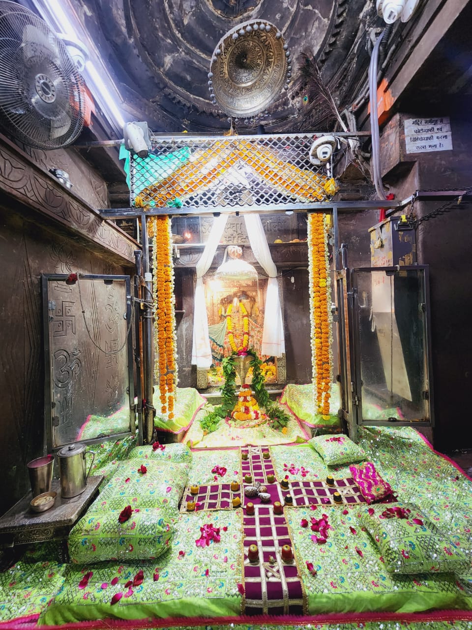 प्रभु श्री ओंकारेश्वर ज्योतिर्लिंग नित्य श्रृंगार दर्शन