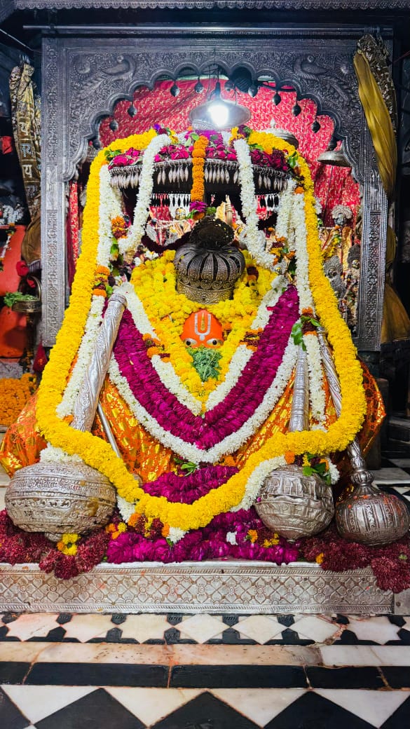 श्री हनुमान गढ़ी नित्य श्रृंगार दर्शन