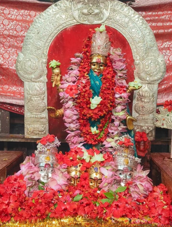 श्री तारा तारिणी देवी नित्य दर्शन