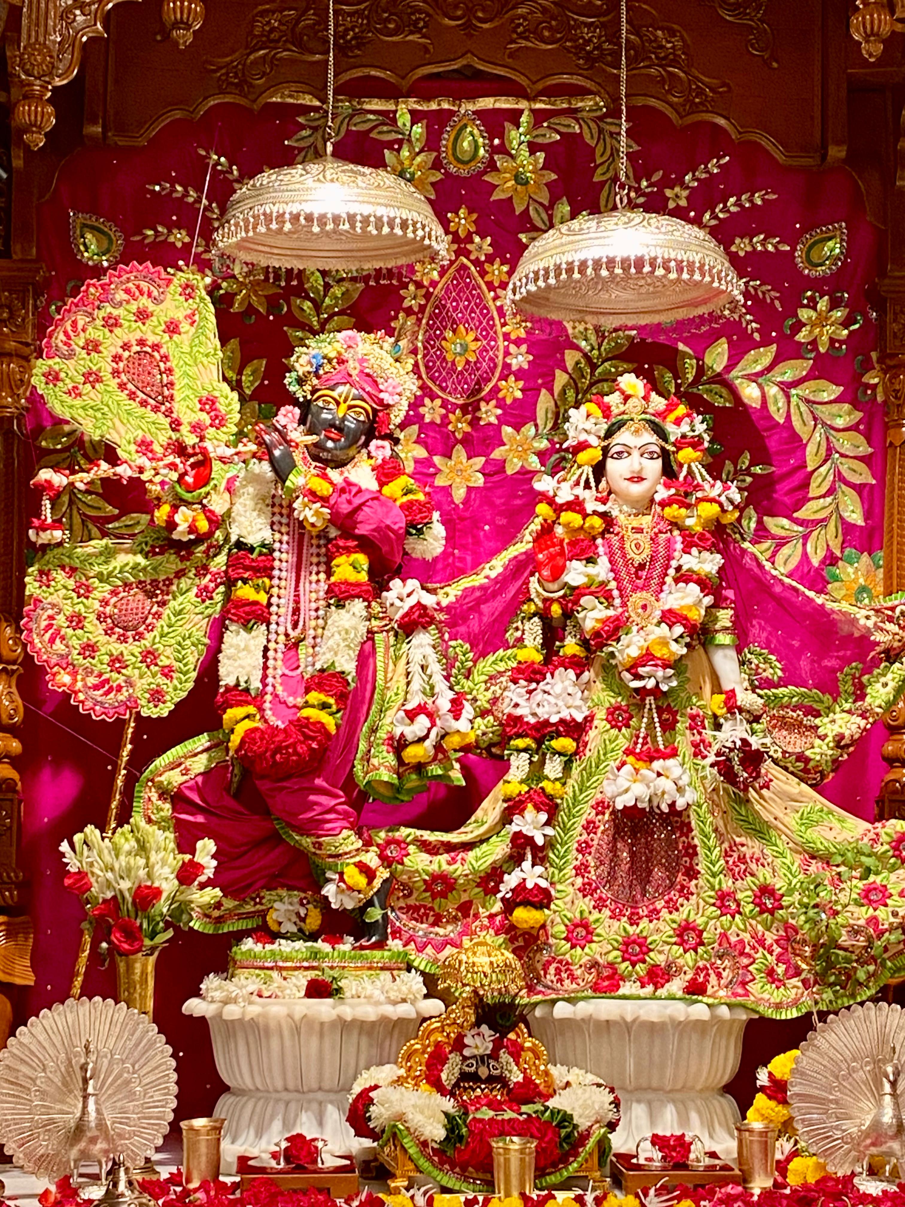 श्री राधे कृष्ण श्रृंगार दर्शन