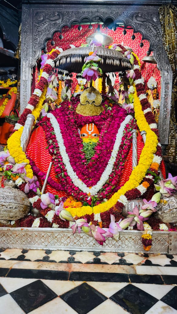 श्री हनुमान जी महाराज शयन आरती श्रृंगार दर्शन हनुमानगढ़ी श्री धाम अयोध्या जी