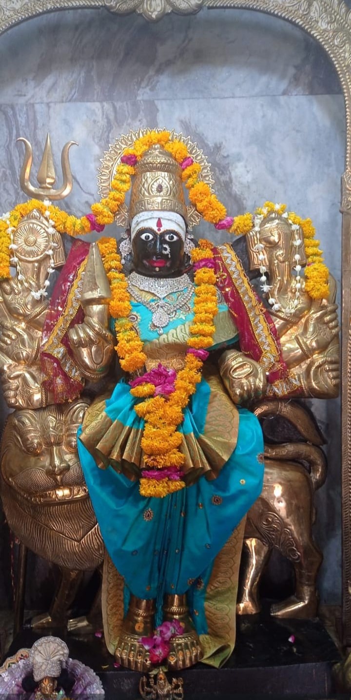 श्री स्वर्णदुर्गा नित्य श्रृंगार दर्शन