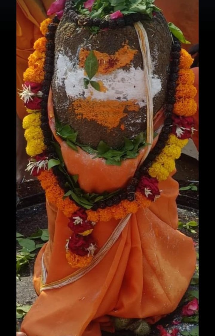 निष्कलंक महादेव नित्य दर्शन