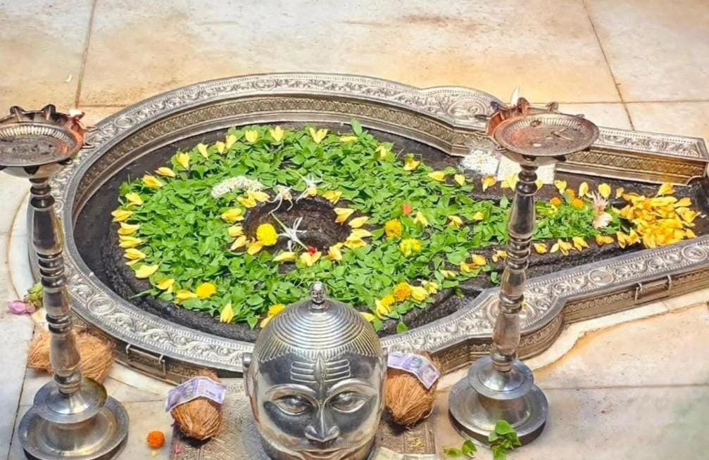 श्री त्र्यम्बकराज नित्य दर्शन