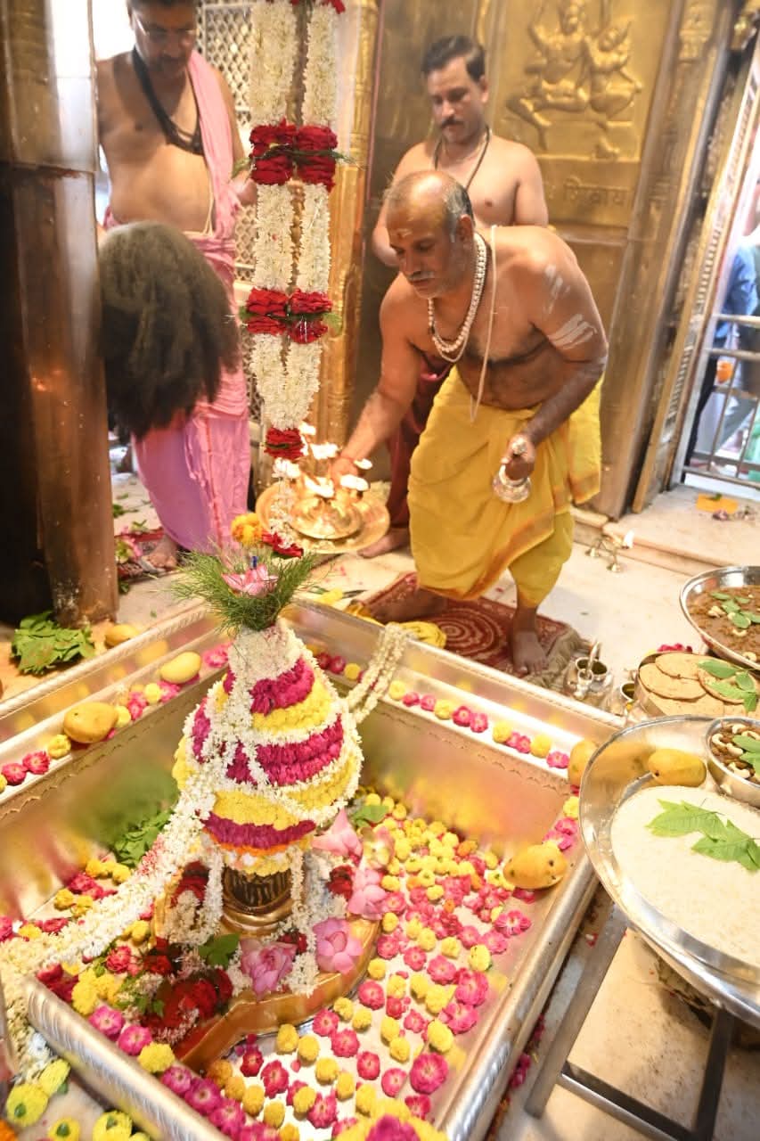 प्रभु श्री काशी विश्वनाथ ज्योतिर्लिंग जी के श्रृंगार दर्शन