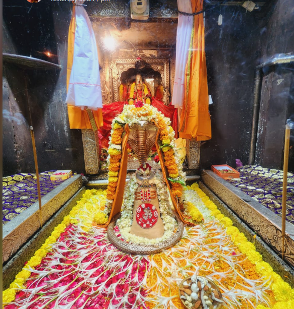 जय ओंकारेश्वरजी महादेव के दर्शन