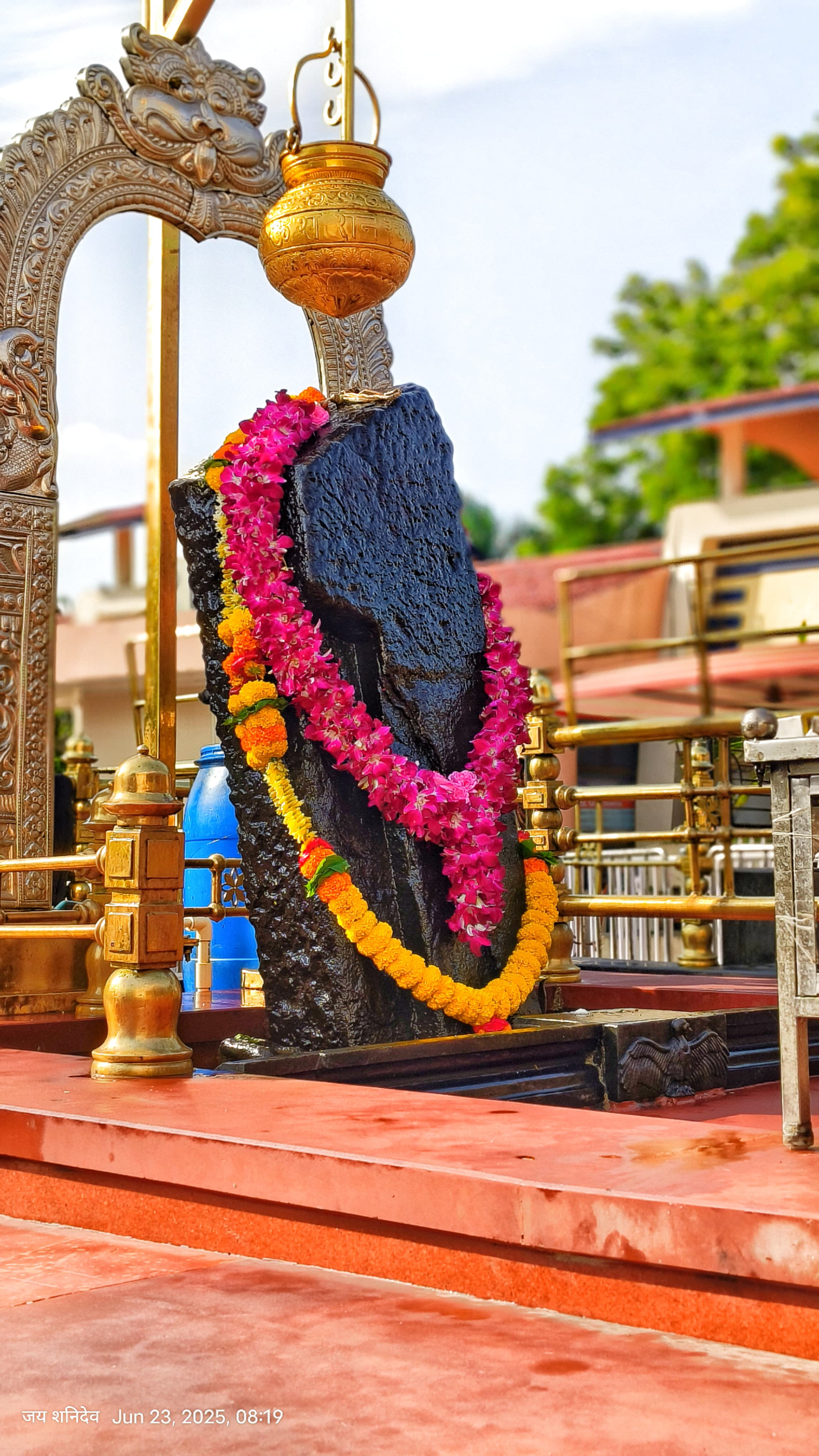 शनि शिंगणापुर शनिदेव के दर्शन