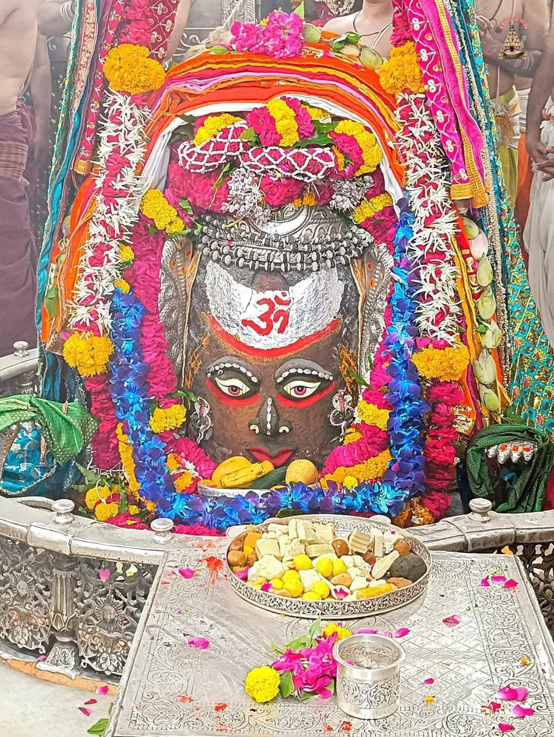 प्रभुश्री महाकालेश्वर ज्योतिर्लिंग भस्म आरती श्रृंगार दर्शन