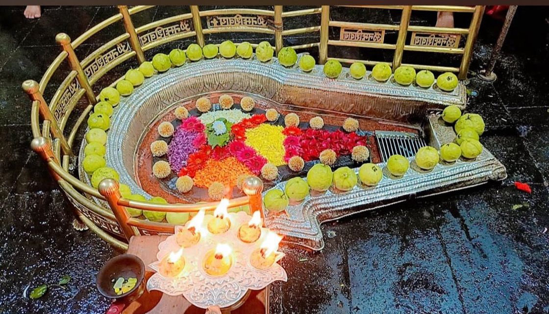 श्री भीमाशंकर ज्योतिर्लिंग जी के आज के मंगला आरती श्रृंगार दिव्य दर्शन