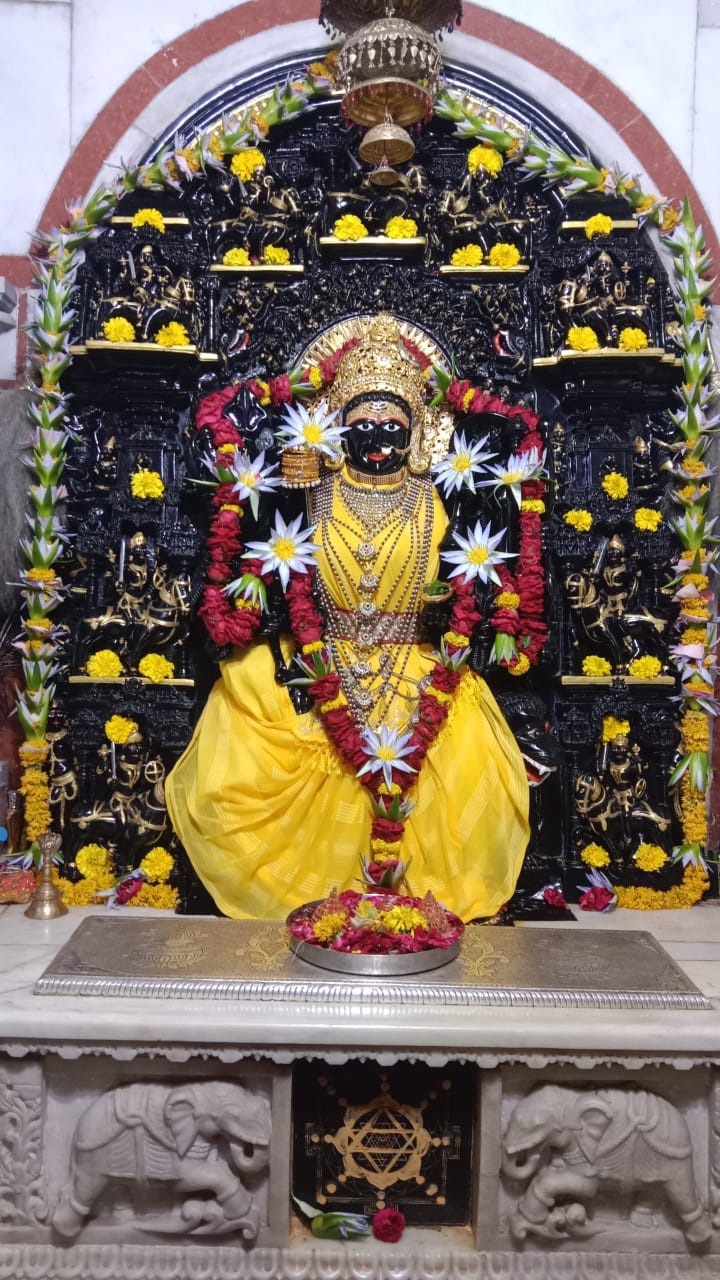 माँ त्रिपुरा सुंदरी दिव्य श्रृंगार दर्शन