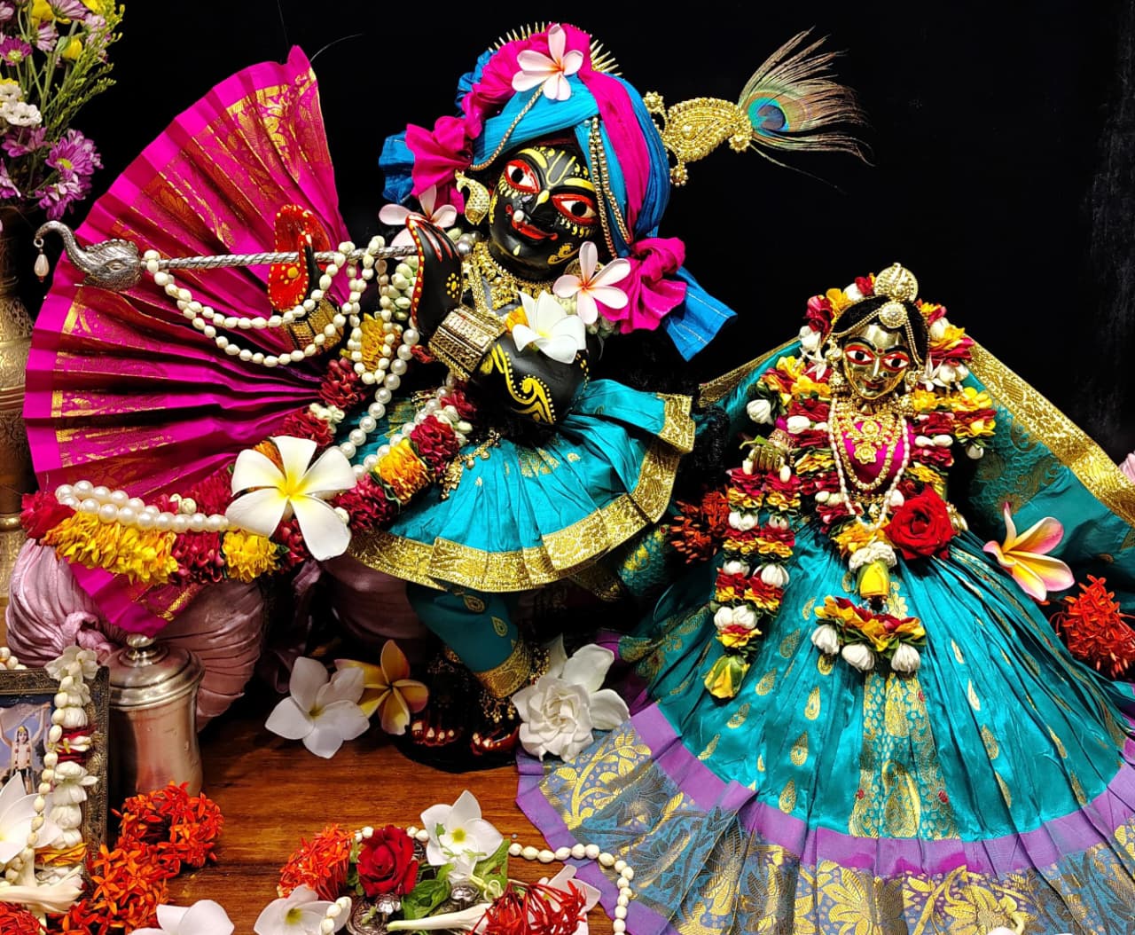 राधे कृष्ण