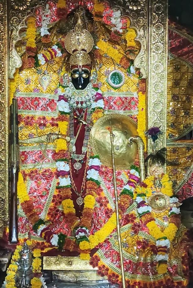 चारभुजा नाथ के दर्शन