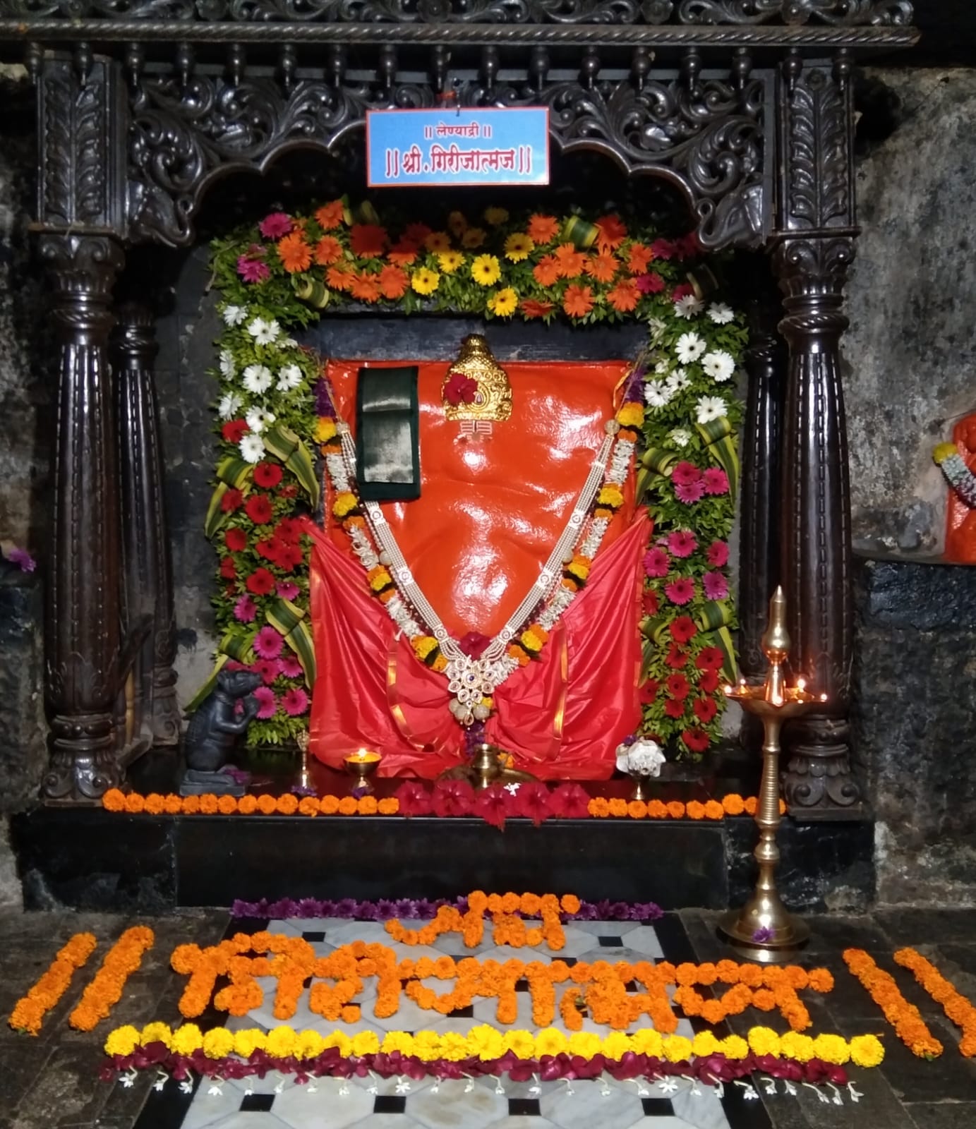 श्रीक्षेत्र लेन्याद्री जी के दर्शन
